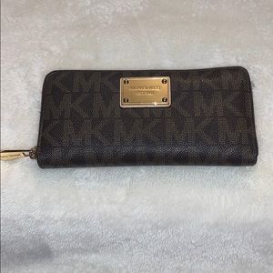 Michael Kors wallet